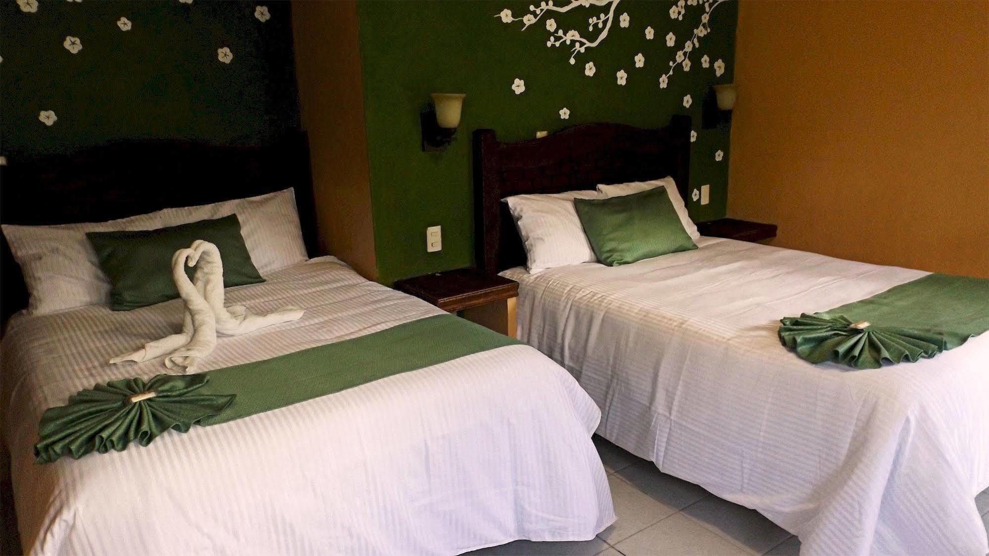 Hotel Posada Las Casas San Cristóbal de Las Casas Zewnętrze zdjęcie